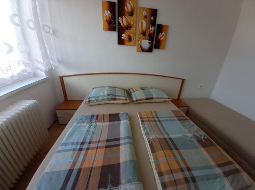 Apartmanovy Dom Grand Štúrovo Exterior foto