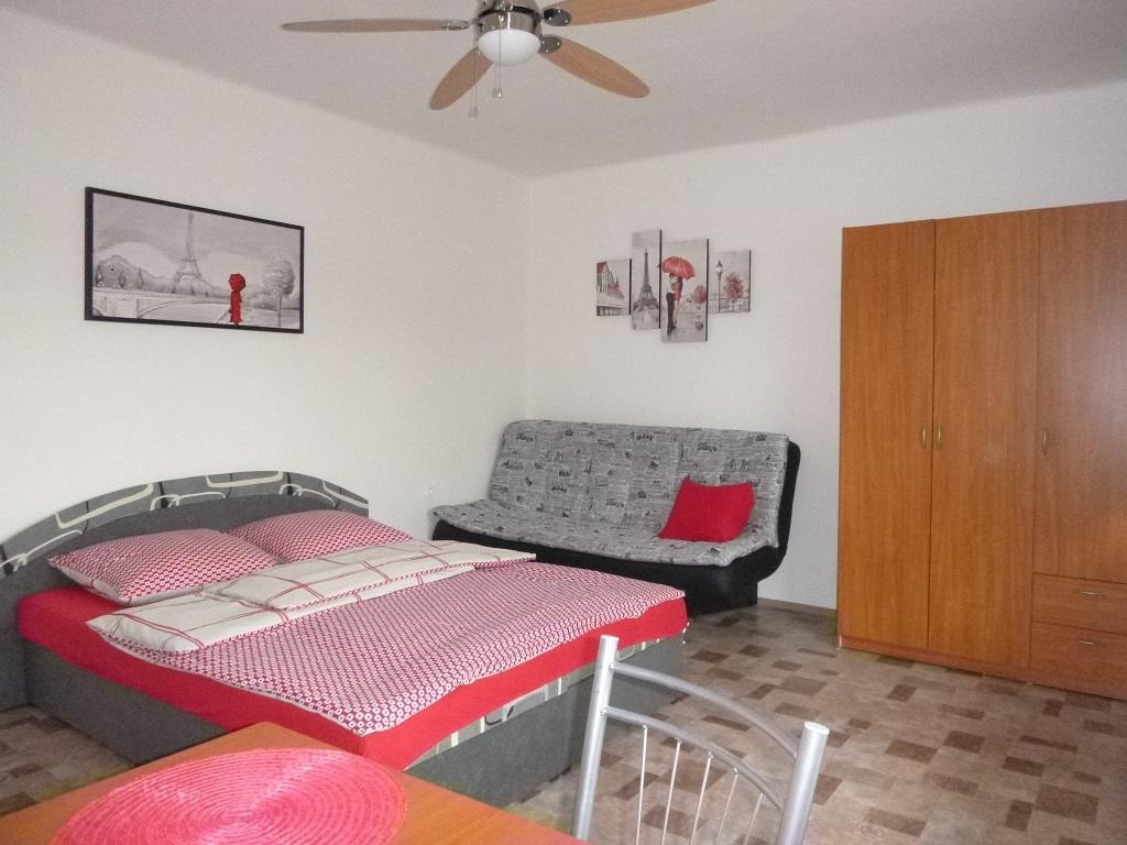 Apartmanovy Dom Grand Štúrovo Exterior foto