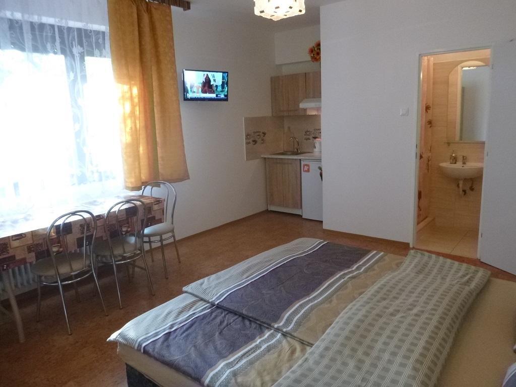 Apartmanovy Dom Grand Štúrovo Exterior foto