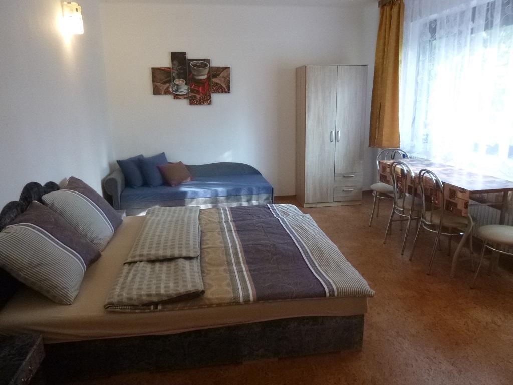 Apartmanovy Dom Grand Štúrovo Exterior foto